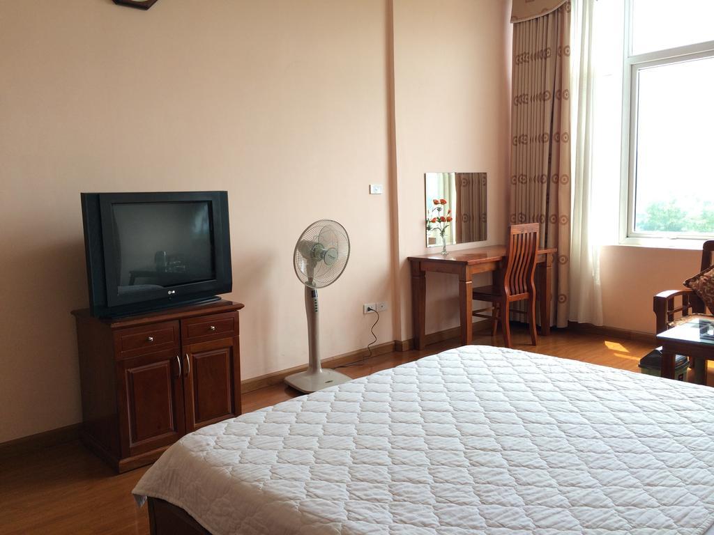 Clover Hanoi Hotel Buitenkant foto
