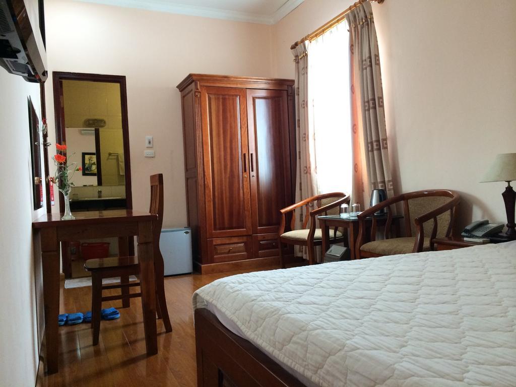 Clover Hanoi Hotel Buitenkant foto