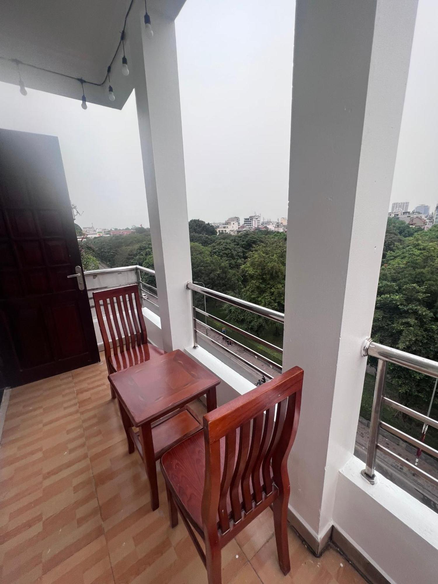 Clover Hanoi Hotel Buitenkant foto