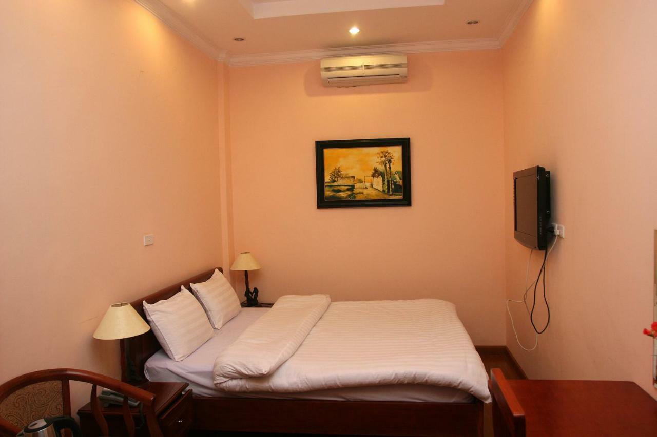 Clover Hanoi Hotel Buitenkant foto
