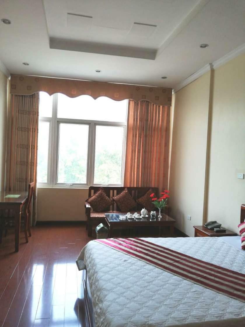 Clover Hanoi Hotel Buitenkant foto